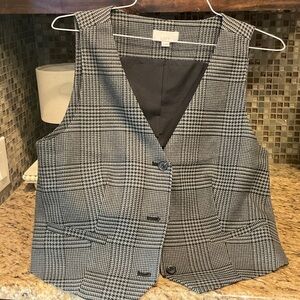 Loft Black and Gray Patterned Vest
